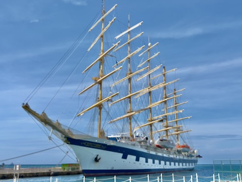 royal-clipper